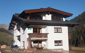 Haus Feldbruendl